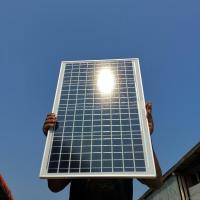 ราคา แผงโซล่าเซลล์ 40W แผ่นโซล่าเซลล์ 12v 2 8A แผงโซล่าเซลล์ชาจแบต12โวล สำหรับชาร์จแบตเตอรี่ Solar Cell แผนโซล่า12v แผงโซล่าเร็ว โซล่าเร็ว แสงอาทิตย์ (9111742349)