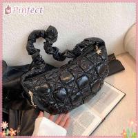 ราคา Pinfect กระเป๋ากระเป๋าสะพายไหล่ผู้หญิงหนัง PU อัดพลีทกระเป๋าสะพายข้างผู้หญิงส่งเอกสารกระเป๋าแบบหนีบแขนลายควิลท์ทันสมัย (19186877886)