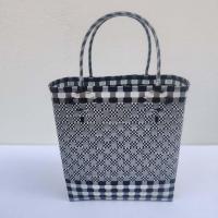 ราคา กระเป๋าสานเส้นพลาสติก กระเป๋าถือ ทรงสี่เหลี่ยม กระเป่าใส่เอกสาร กว้าง 13 ยาว 30 สูง 30 CM ไม่รวมสาย สายกระเป๋าสูง13 5 CMวัดจากขอบปาก (12494543087)