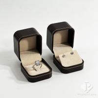 ราคา กล่องหลุยใส่เครื่องประดับ กล่องหลุยใส่แหวน ต่างหู จี้ ชุดเครื่องประดับ กล่องหนัง ลายหลุยส์ลายไม้ สีน้ำตาล พรีเมียม (18031272887)