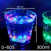 ราคา แก้วมีไฟเรืองแสง แก้วพลาสติก มีไฟกระพริบ แก้วปาร์ตี้ ในช่วงค่ำคืน พร้อมส่ง (21131064274)