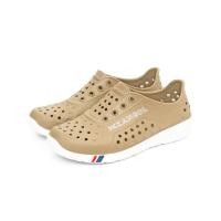 ราคา KANGOL รองเท้ากันน้ำ EVA รุ่น Aqua shoes แบบสวม ทำความสะอาดง่าย ระบายอากาศได้ดี สีขาวดำกากีม่วง 62251671 (18037908237)