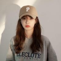 ราคา PING STUDIOS หมวก Cap หมวกแก๊ปสำหรับผู้ใหญ่ รอบหัว 56 60 cm หมวกเบสบอล หมวกแก๊ป ผ้าสีพื้น ปักฟอนต์อักษร P หมวกผู้ชาย หมวกผู้หญิง หมวกแฟชั่น (19410990885)