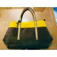 ราคา กานต์shop พร้อมส่ง กระเป๋ามือสองเกรดเอ แบรนด์เนม ขนาดกว้างxยาวxสูง 5x16x10 นิ้ว สีน้ำตาล เหลือง มีช่องย่อย ภายในมีซับผ้าสะอาดเรียบร้อย (20169005813)