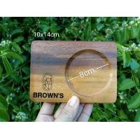 ราคา จานรองแก้ว 10x14cm จานรองแก้วสลักชื่อ ที่รองแก้ว ถาดไม้ ถาดวางแก้ว ทำจากไม้ยาง ไม้จามจุรีย์ จานรองแก้วไม้สลักชื่อตามแบบ (19161014859)