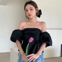 ราคา พร้อมส่ง กทม เสื้อเชิ้ตแขนสั้น เปิดไหล่ ผ้าร่อง เรียบหรู เริ่ดมาก เสื้อปาดไหล่ ชุดไปทะเล สําหรับผู้หญิง (19595194998)