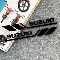 ราคา ซูซูกิโลโก้รถจักรยานยนต์รูปลอกซูซูกิสะท้อนแสงรถจักรยานยนต์กระเป๋ารูปลอกด้านหน้ากระจก F Airing ร่างกายรูปลอกด้านข้าง ในสต็อก (16755963084)