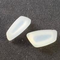 ราคา แป้นรองจมูกแว่น G11 แบบกด อะไหล่แว่นตา อะไหล่แป้น แป้นจมูกแว่นตา ราคาต่อคู่ แป้นจมูกซิลิโคน พร้อมส่งจากไทย (21074714201)