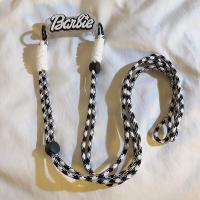 ราคา แฮปปี้กับการจัดเก็บของโทรศัพท์มือถือบาร์บี้สายรัดป้องกันการโซ่กันหายพร้อมคลิปหนีบด้านหลังโทรศัพท์มือถือตัวอักษรบาร์บี้สายหิ้วถักเปีย Crossb (19932685768)