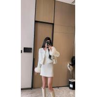 ราคา เซ็ตเสื้อผ้าสไตล์ชาแนลขนสุนัขจิ้งจอกเทียมซับในขนเป็ดดูแพงสไตล์ฝรั่งเศสเสื้อโค้ทเย็บติดกันสำหรับผู้หญิงเซ็ต2ชิ้นกระโปรงสั้น (20904439025)