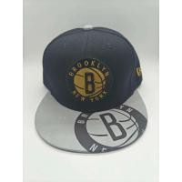 ราคา NBA Brooklyn nets ปักหมวกบาสเก็ตบอลแบบแบน หมวกบาสเก็ตบอลปักตัวอักษร หมวกเบสบอล NBA บาสเกตบอลที่ระลึก NBA Brooklyn Nets embroidered basketball flat brim hat embroidered alphabet basketball hat NBA Bask