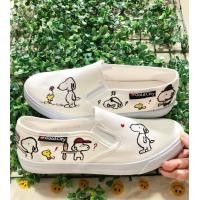 ราคา รองเท้าเพ้นท์ลายsnoopy (20851259014)