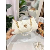 ราคา กระเป๋าสะพาย ck หนังนิ่มๆละมุน (20505914501)