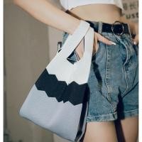 ราคา สายรุ้งลายถักกระเป๋าถือ กระเป๋าถือสไตล์ญี่ปุ่น Handmade Handbags กระเป๋าถือสุภาพสตรี กระเป๋าถือน่ารักถัก กระเป๋าถือสุภาพสตรีแบบสบาย ๆ กระเป๋าถือนำกลับมาใช้ใหม่ ถักกระเป๋าสะพาย Women Bag (19536616959)