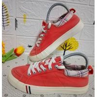 ราคา รองเท้าผ้าใบมือสองสภาพดี size 39บาว24cm ใสลำลอง (20566086913)