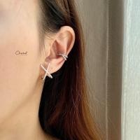ราคา Ear cuff งานชุบทองคำขาว เพชร CZ (16300774452)