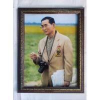 ราคา กรอบรูปกระจกพร้อมภาพมงคล ในหลวง รัชกาลที่9ทรงงาน ขนาด18 23 นิ้ว (16216878833)