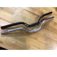 ราคา แฮนด์ จักรยาน ZOOM อลูมีเนียม ยกสูง 2 นิ้ว สีดำสีเงิน ขนาด 25 4 mm (7089560212)