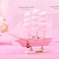 ราคา พร้อมส่ง เรือสำเภา โมเดลเรือ งานไม้แท้ เรือมงคลเสริมฮวงจุ้ยเสริมดวง ของประดับตกแต่งบ้านสิริมงคล船 คละสี คละแบบ (10100431626)