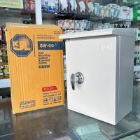 ราคา ตู้กันฝน ตู้กันน้ำมีหลังคา ตู้ไซร์กันน้ำมีหลังคา ตู้ไฟสวิทช์บอร์ด แบบกันน้ำมีหลังคา รุ่น SW 00 รหัส KBSW 001 ขนาด 20x30x15 CM มาตรฐาน ISO9001 (12412030058)