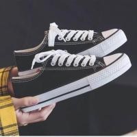 ราคา รองเท้าConverse all star คอนเวิร์ส สีขาว White รองเท้าผ้าใบชาย หญิง รองเท้าแฟชั่นรองเท้าลำลอง Darane (11937673403)