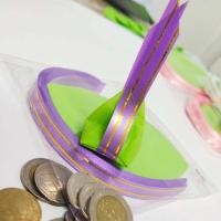 ราคา กระดาษสาห่อเหรียญโปรยทานขนมใส่ไส้ แบบสี่เหลี่ยม ยังไม่รวมกระดาษรองฐานให้ ใช้สำหรับห่อเหรียญโปรยทาน งานบุญ งานบวช (21008313946)