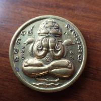 ราคา ลดราคา พระเครื่อง เครื่องราง พระปิดตาพังพระกาฬ รุ่นแรก ปี 2530 เนื้อเทองเหลือง พุทธาคมวัดเขาอ้อ จังหวัดพัทลุง (19764946870)