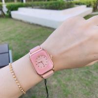 ราคา นาฬิกาแฟชั่น Bolun ของแท้100 สายซิลิโคนนิ่มหน้าปัดสี่เหลี่ยม เดินเข็มสไตล์มินิมอล พร้อมถุงผ้าใส่นาฬิกา (19270677353)