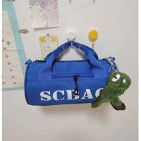 ราคา กระเป๋าสะพายข้างกระเป๋าทรงกระบอกสะพายไหล่แบบหิ้วลำลองสำหรับผู้ชายกระเป๋าใบเล็กสำหรับผู้หญิงออกกำลังกายผ้าใบน้ำหนักเบาพกพาสะดวกอินเทรนด์แบบใหม่2023 (18555404288)