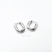 ราคา WHATAGRAY Joy Earrings ต่างหูห่วงสี่เหลี่ยม (16589638560)
