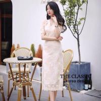 ราคา S 2XL The classic เดรสยาวดิ้นทอง ใช้ผ้าลูกไม้เนื้อดี ทอผสมลายดอกไม้ดิ้นทอง ช่วงล่างยาวบานพริ้วสวย มีซีบในเนื้อหนาอย่างดีให้ในตัวค่ะ (17792190521)