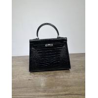 ราคา กระเป๋าสะพายข้างสะพายไหล่หนังวัวสำหรับผู้หญิงกระเป๋าถือตาข่ายสีแดงกระเป๋าหนังแท้แบบเดียวกัน (18711362962)