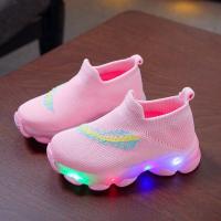 ราคา ใหม่สไตล์เกาหลีกีฬาแฟชั่นรองเท้าผ้าใบเด็กเด็กสาวเด็กขนนกตาข่าย LED ส่องสว่างถุงเท้ากีฬา Run รองเท้าผ้าใบ Light Up เด็กรองเท้า (2197438631)