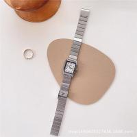 ราคา IEKE นาฬิกาข้อมือสายรัดไม้ไผ่สีทองขนาดเล็กสำหรับผู้หญิงหน้าปัดดิจิตอลเต็มรูปแบบทรงสี่เหลี่ยมระดับไฮเอนด์นาฬิกาอเนกประสงค์ที่เรียบง่ายและสวยงาม (17533459468)