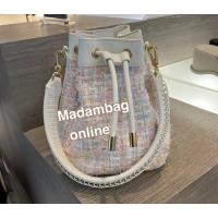 ราคา Charles Keith Tweed Bucket Bag กระเป๋าสะพายข้าง ทรงจีบ ผ้าทวิต (16327414274)