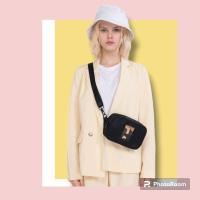 ราคา Kiitos Life crossbody bag keep young and beautiful กระเป๋าสะพายพาดลำตัว น้ำหนักเบา สกรีนลายรูปภาพงานอาร์ต (1373644241)