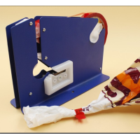 ราคา เครื่องรัดปากถุง แท่นเทปรัดปากถุง เครื่องรัดถุงผัก รุ่น K 8 สีน้ำเงิน (9830374798)