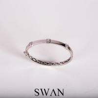 ราคา SWAN Classic Baguette Bangle กำไลข้อมือเงินแท้ ฝังเพชรคิวบิกเซอร์โคเนีย cubic zirconia (939924265)