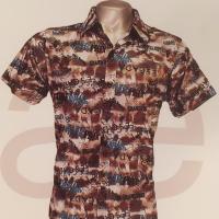 ราคา เสื้อเชิ้ตผู้ชายสีเขียวพิมพ์ลายหนังสือพิมพ์ (6315342681)