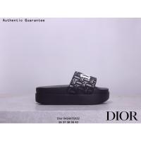 ราคา คริสเตียน ดิออร์ Authentic Christian Dior แท้ Dior Womens Slides 2023 Early Spring Collection แบรนด์หรู รองเท้ากีฬา รองเท้าแตะ รองเท้าชายหาดแฟชั่น รองเท้าแตะผู้ชาย รองเท้าแตะผู้หญิง รองเท้าแตะเด็ก (21