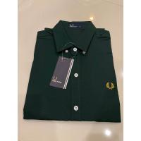 ราคา เสื้อเชิ้ตfredperryสีเขียวเข้มปักเหลืองผ้าOxfordใส่ได้ชายและหญิงสีจริงสวยมากได้สีที่เข้มคุ้มค่าสุดๆ (20947360784)