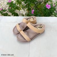 ราคา Softchoo รุ่น F1616 รองเท้าแตะผู้หญิง รองเท้าลำลอง รองเท้าโซฟา นวดเท้า ราคาถูก รองเท้าแฟชั่นพร้อมส่งรุ่นใหม่ รองเท้าสุขภาพแบรนด์แท้ (19826889046)