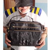 ราคา VERY COOL SHOULDER BAG กระเป๋าเอกสาร ซิ่งไปด้วยกัน สะพายแบบแท้ๆ โหนกสวยๆ สีดำ สำหรับเอกบุรุษเช่นคุณ (19495746697)