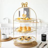 ราคา สมัยใหม่ที่สร้างสรรค์ยุโรปกาแฟในห้องนั่งเล่นชั้นวางเค้กทองเครื่องประดับโต๊ะโต๊ะขนมหวานถาดของว่างผลไม้สามชั้น (17406173884)
