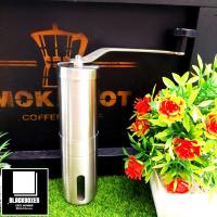 ราคา เครื่องบดเมล็ดกาแฟมือหมุน เครื่องบดกาแฟแบบพกพาสแตนเลส Coffee Bean Hand Grinder Stainless Steel เครื่องมือกาแฟ KB 004 (19953881045)