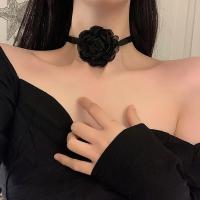 ราคา Yidea Hongkong สร้อยคอสายคอเซ็กซี่คอเสื้อโชกเกอร์ลูกไม้ลายดอกไม้สีดำย้อนยุคสุดเจ๋ง (20133256594)