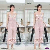 ราคา TW4850 จั้มสูทสายเดี่ยวแวกอกปักลายดอก (1678358002)