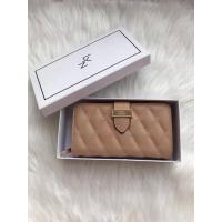 ราคา Lyn Jackie Q Long Wallet กระเป๋าสตางค์ใบยาว งานชนช้อป แท้ จากOutlet (12206187126)