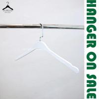 ราคา ไม้แขวนเสื้อ ชั้นไม้ รุ่น 608 5 ผู้ใหญ่ ไม้แท้ ไม้แขวน สีโอ๊ค สีขาว สีดำ ตะขอแบนเงินสั้น 12 ไม้ (13265221613)