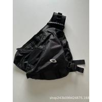 ราคา Oakley โบว์ Tas Anak Panah กระเป๋าสะพายข้างสำหรับผู้ชายรุ่นวางยาพิษกระเป๋าเก็บของกระเป๋าคาดหน้าอกใช้งานกลางแจ้ง (20154303163)